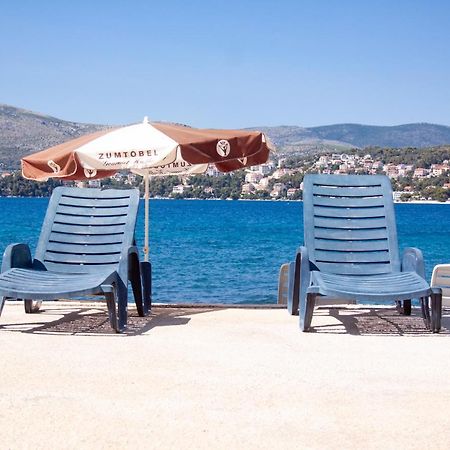 Marcel Apartment Mit Meerblick Trogir Exteriör bild