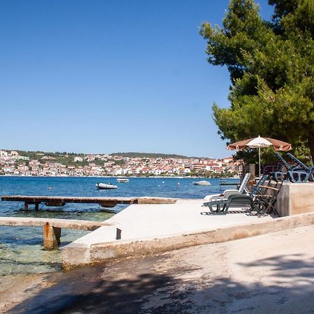 Marcel Apartment Mit Meerblick Trogir Exteriör bild