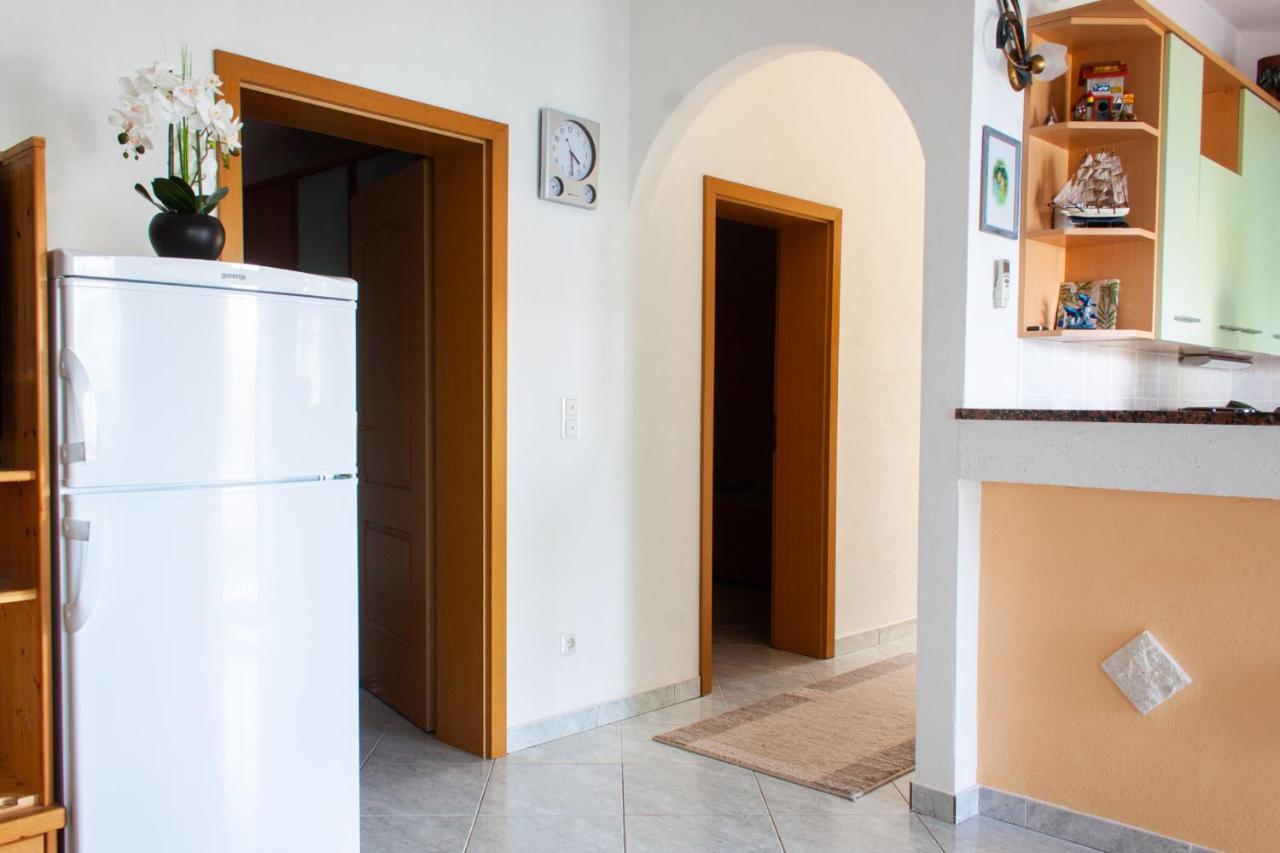 Marcel Apartment Mit Meerblick Trogir Exteriör bild