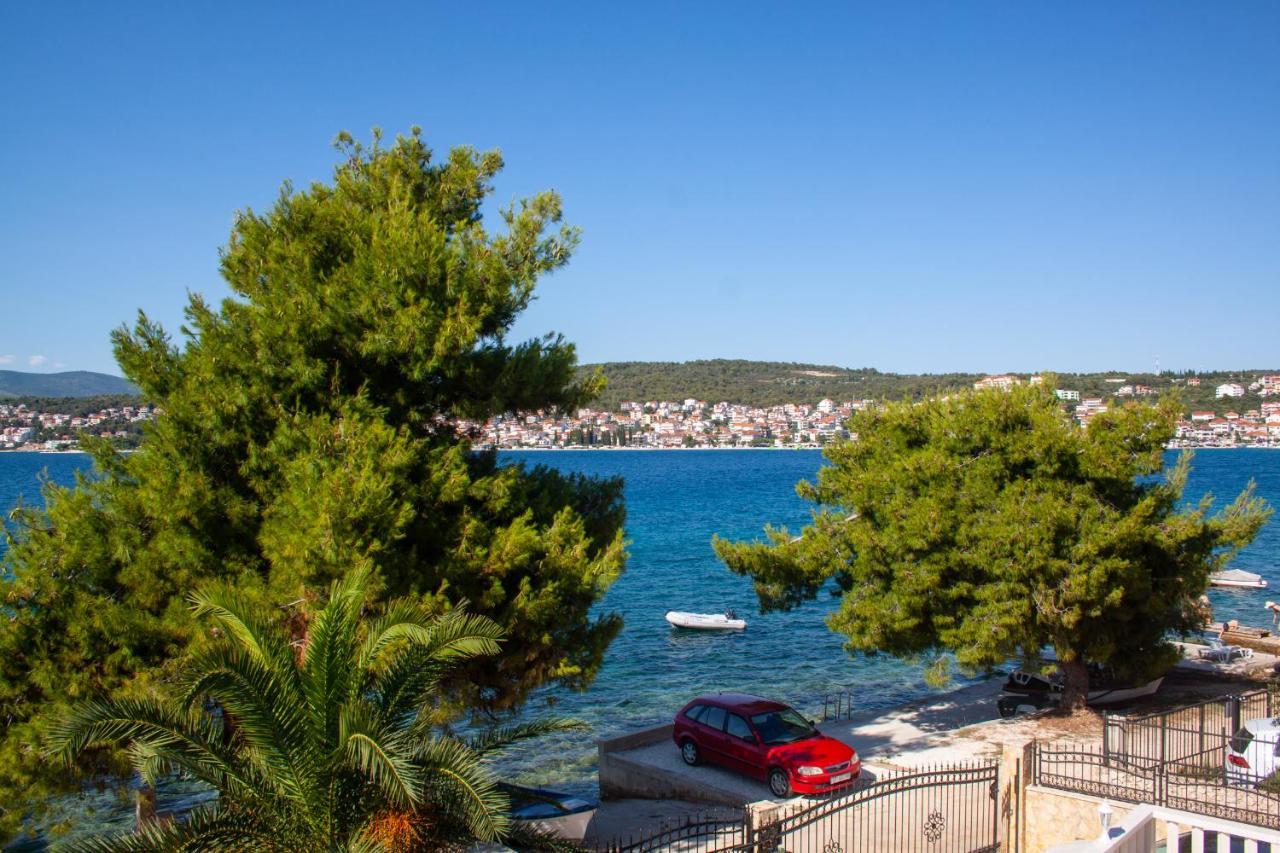 Marcel Apartment Mit Meerblick Trogir Exteriör bild