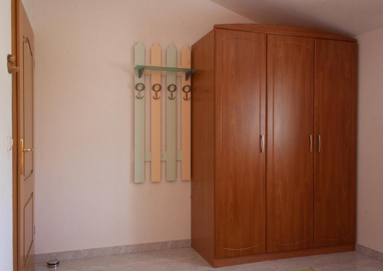 Marcel Apartment Mit Meerblick Trogir Exteriör bild