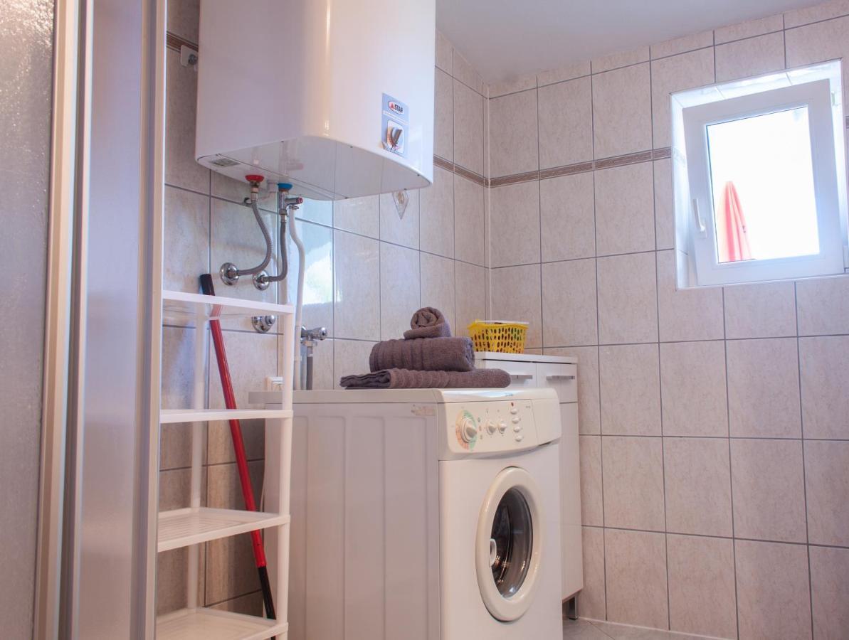 Marcel Apartment Mit Meerblick Trogir Exteriör bild