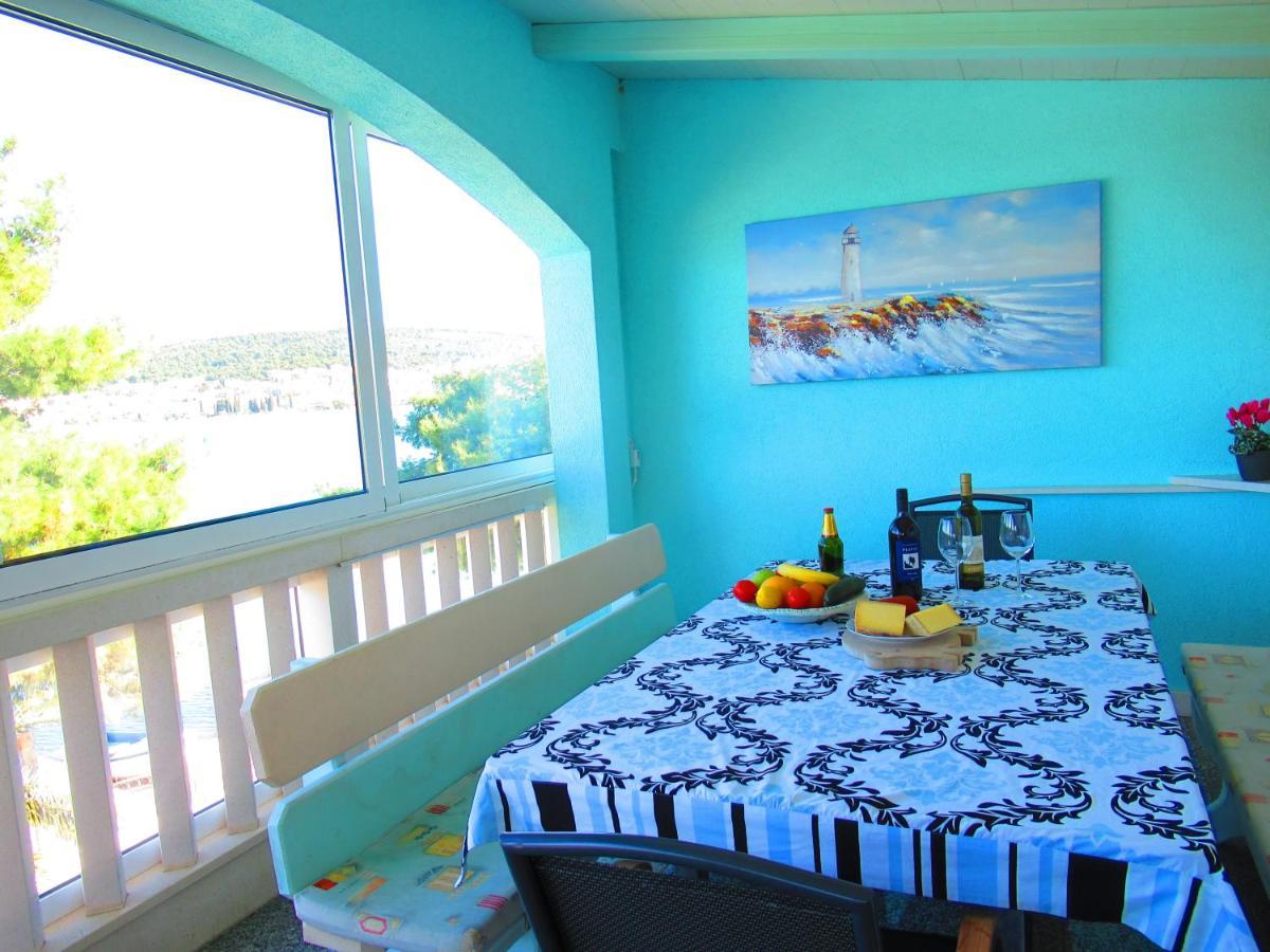 Marcel Apartment Mit Meerblick Trogir Exteriör bild